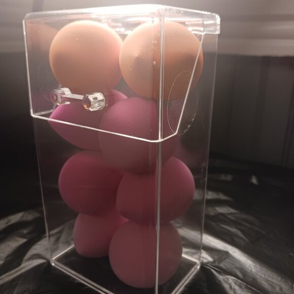 NWOT 8 Re-Usable Tear Drop Makeup Sponges Applicators Blenders Includes Case - Picture 3 of 3